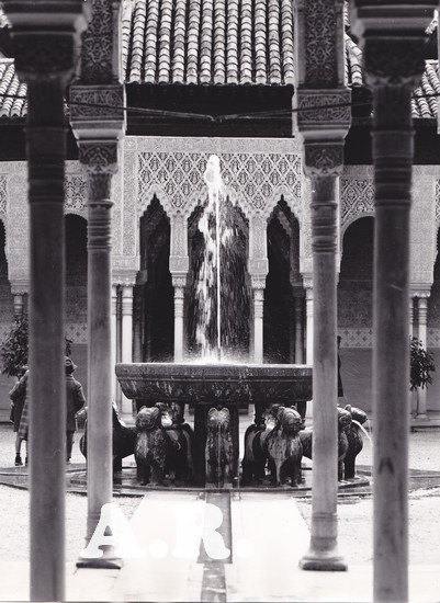 Catala Roca Patio de los Leones.jpg